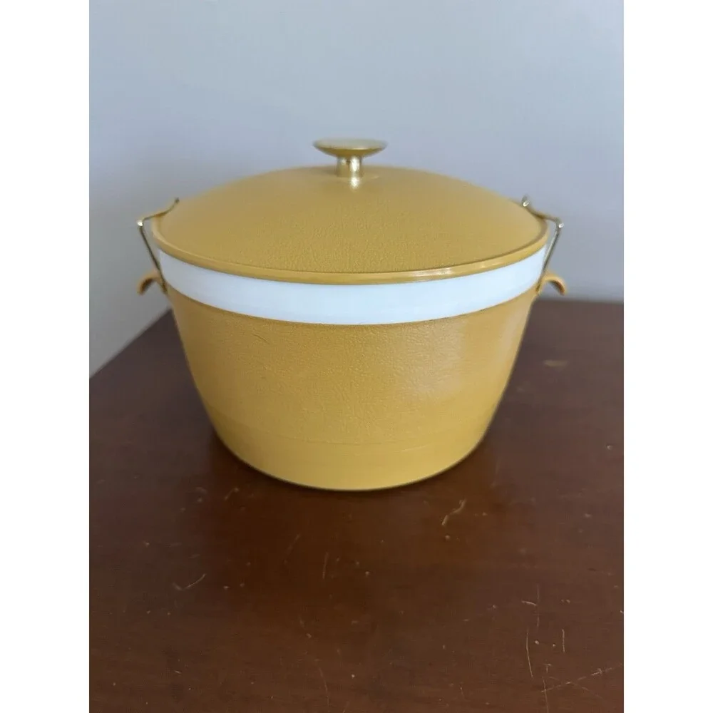 Vintage THERM-O-WARE Sun frost Ice Bucket Locking Lid 1960’s Retro Yellow D8
